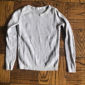 Gray Uniqlo Sweater